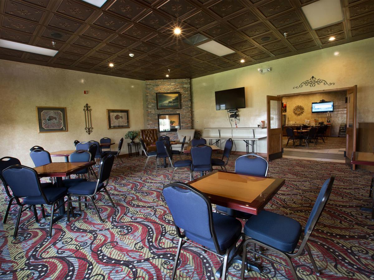 Miles City Hotel & Suites Dış mekan fotoğraf
